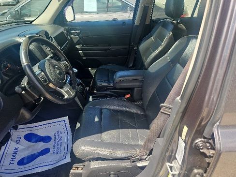 Used 2015 Jeep Patriot High Altitude AWD/4WD image 9