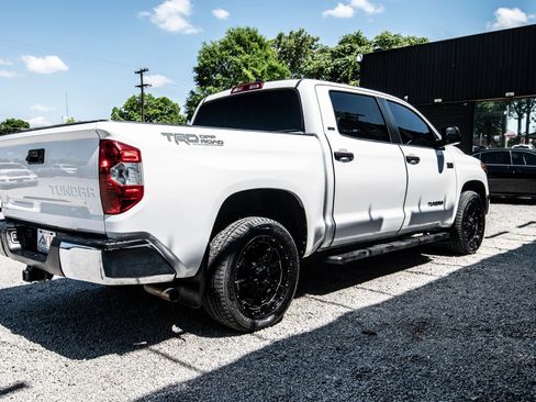 Used 2021 Toyota Tundra SR5 w/ SR5 Leather Package RWD image 12