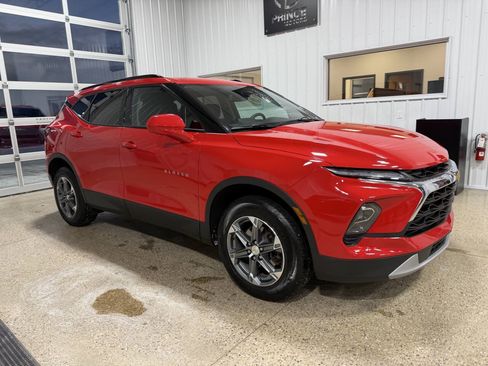 Used 2024 Chevrolet Blazer LT w/ Convenience Package FWD image 46