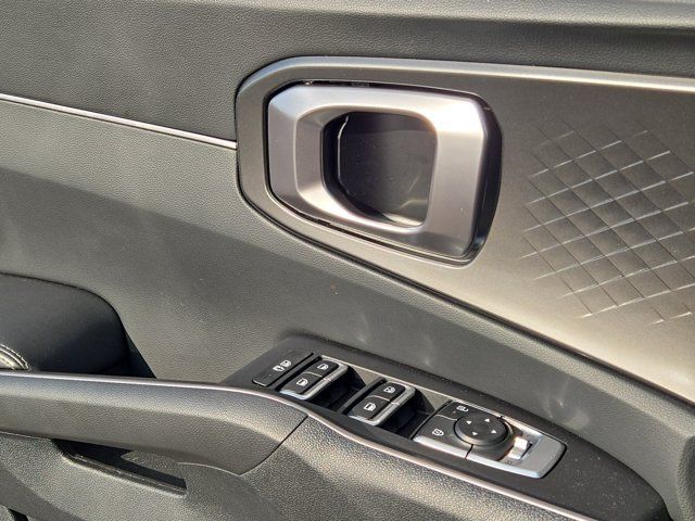 Used 2025 Kia Sorento S w/ Panoramic Sunroof Package FWD image 44