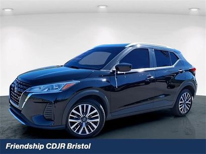 Used 2022 Nissan Kicks SV