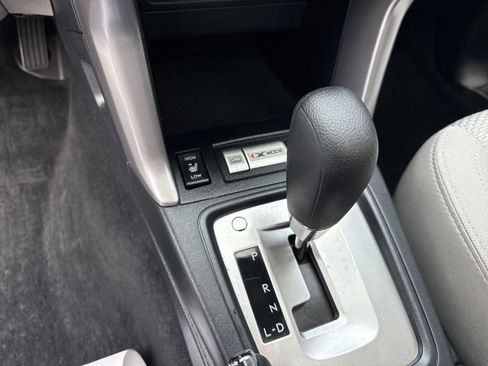 Used 2017 Subaru Forester 2.5i Premium image 17