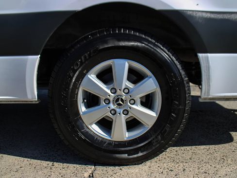 Used 2019 Mercedes-Benz Sprinter 2500 image 43