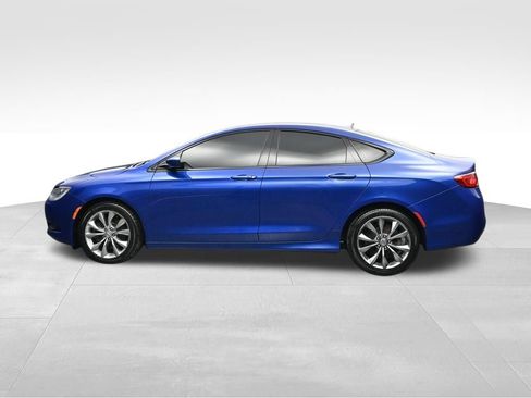 Used 2015 Chrysler 200 S w/ Navigation & Sound Group I FWD image 2