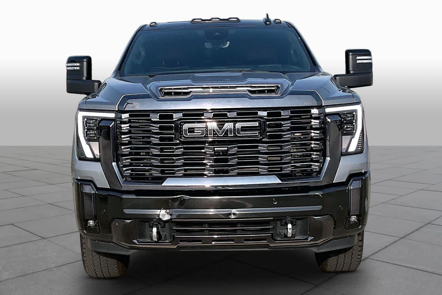 Used 2024 GMC Sierra 2500 Denali Ultimate AWD/4WD image 7