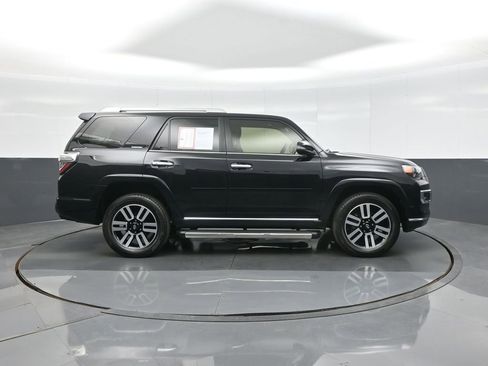 Certified 2022 Toyota 4Runner Limited AWD/4WD image 8