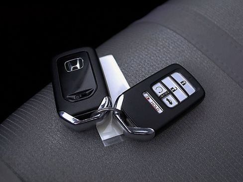 Used 2018 Honda Accord EX image 28