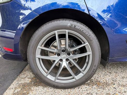Used 2025 Porsche Macan Turbo AWD/4WD image 9