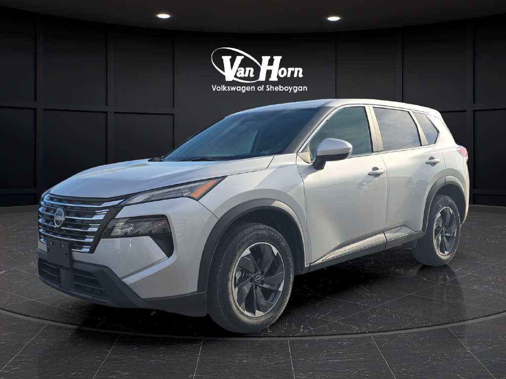 Used 2024 Nissan Rogue SV AWD/4WD image 3
