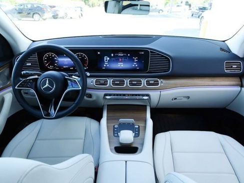 Certified 2025 Mercedes-Benz GLE 350 4MATIC image 14