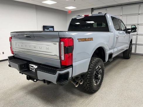 Used 2024 Ford F350 Platinum w/ Tremor Off-Road Package AWD/4WD image 10