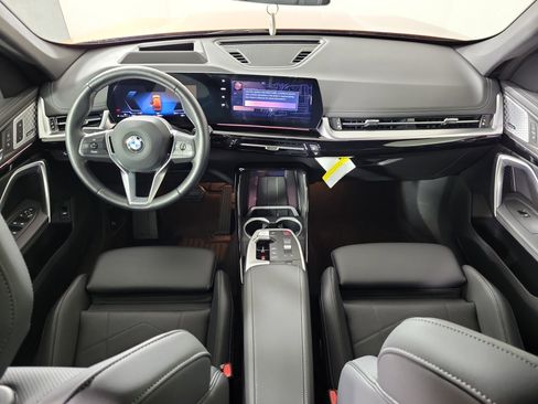 Certified 2025 BMW X1 xDrive28i w/ Technology Package image 11