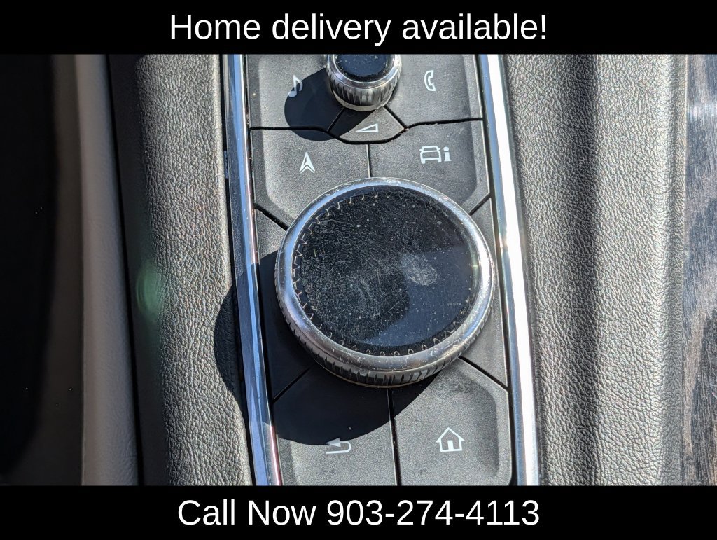 Used 2022 Cadillac Escalade Premium Luxury RWD image 19