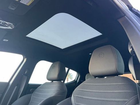 Used 2024 Alfa Romeo Tonale Ti image 13