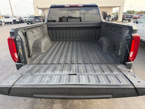 Used 2021 GMC Sierra 1500 SLT AWD/4WD image 13