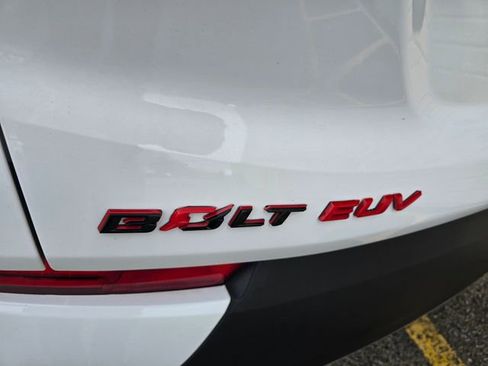 Used 2023 Chevrolet Bolt EUV LT w/ Redline Edition image 25
