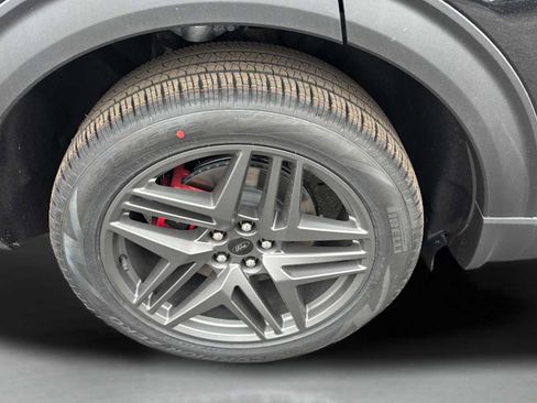 New 2026 Ford Explorer ST w/ Sun And Sound Package image 46