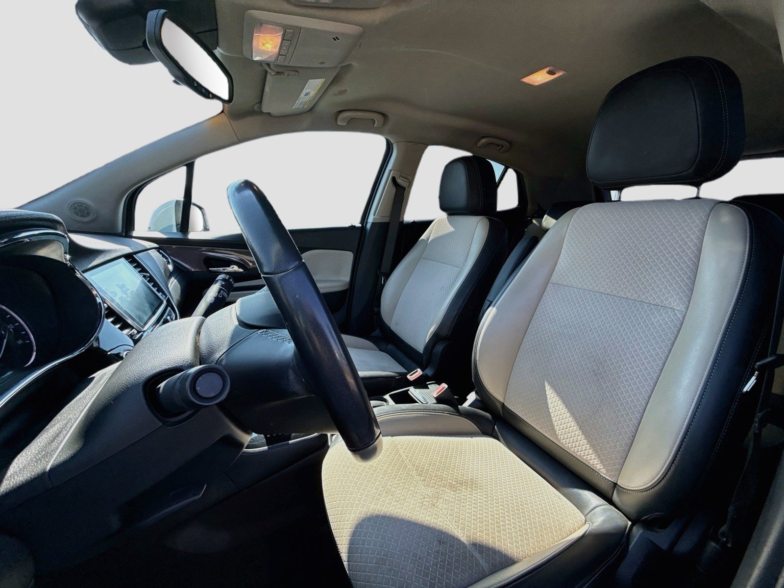 Used 2020 Buick Encore Preferred w/ Safety Package FWD image 11