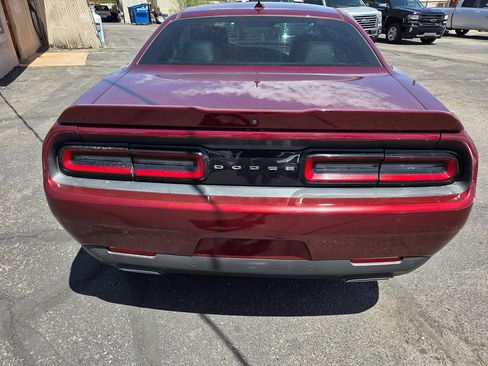 Used 2018 Dodge Challenger SXT Plus RWD image 5