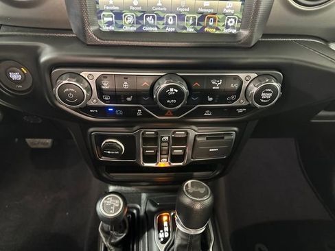 Used 2023 Jeep Wrangler Unlimited w/ Cold Weather Group image 23