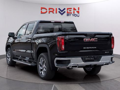 New 2026 GMC Sierra 1500 SLT w/ SLT Premium Package image 3
