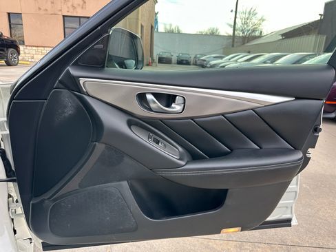 Used 2016 INFINITI Q50 Premium w/ Driver Assistance Package image 12