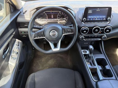 Used 2023 Nissan Sentra SV image 4