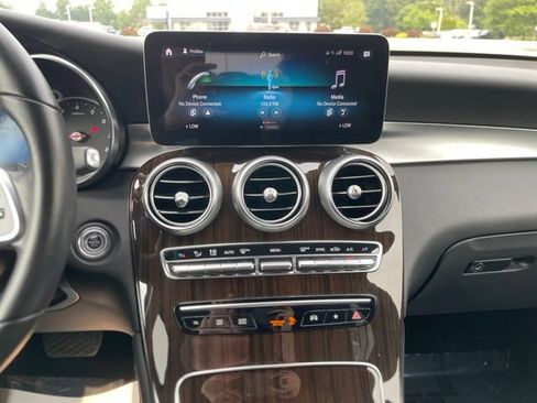 Certified 2022 Mercedes-Benz GLC 300 4MATIC image 37