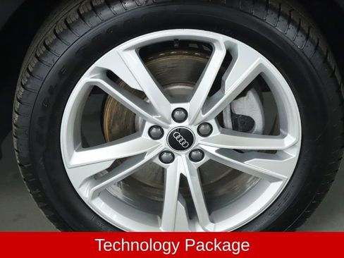 Used 2024 Audi Q3 2.0T Premium Plus w/ Premium Plus Package image 11