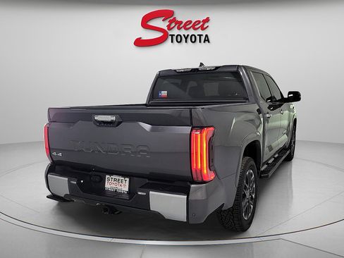 Used 2024 Toyota Tundra Limited AWD/4WD image 4