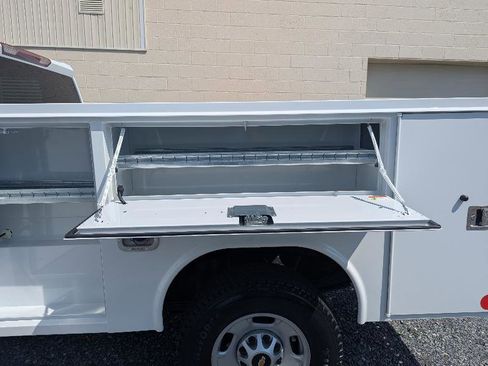 Used 2024 Chevrolet Silverado 2500 W/T w/ WT Convenience Package image 7