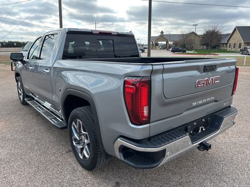 Certified 2024 GMC Sierra 1500 SLT image 3