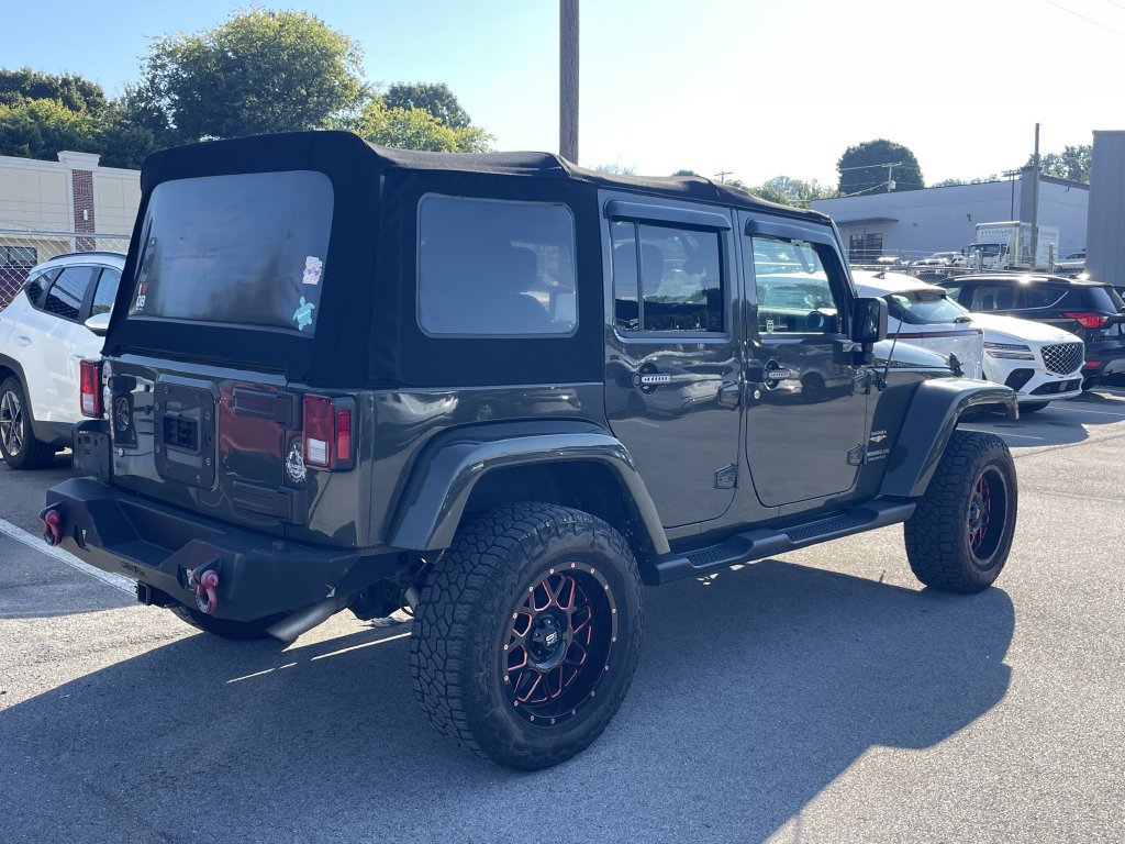 Used 2015 Jeep Wrangler Unlimited Sahara w/ Dual Top Group AWD/4WD image 8