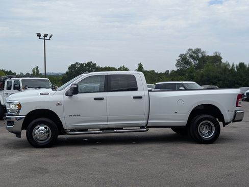 Used 2024 RAM 3500 Big Horn AWD/4WD image 6