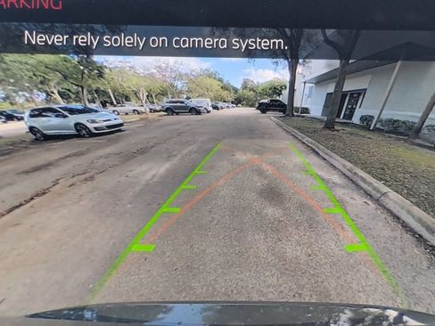 Used 2025 BMW X5 sDrive40i w/ M Sport Package image 8