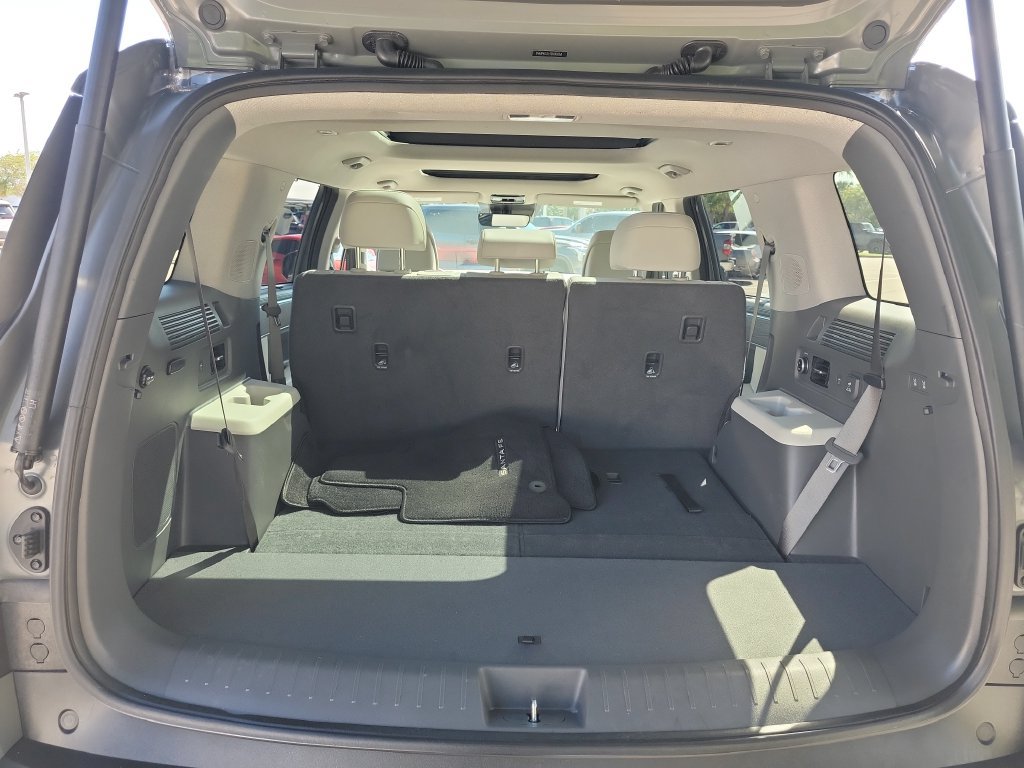 Used 2025 Hyundai Santa Fe Limited AWD/4WD image 30
