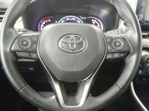 Used 2019 Toyota RAV4 Limited image 20
