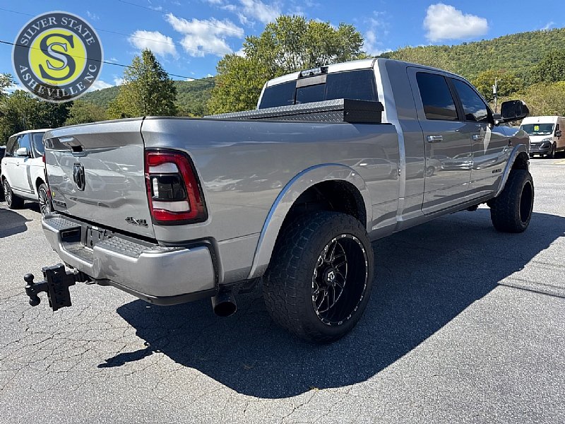 Used 2019 RAM 2500 Laramie w/ Night Edition AWD/4WD image 6