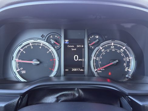 Used 2023 Toyota 4Runner Limited image 28