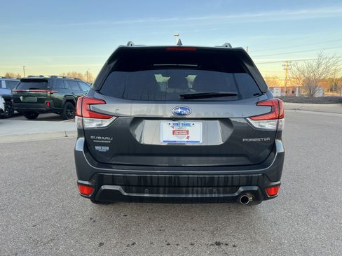 Used 2023 Subaru Forester Limited image 11