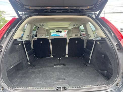 Used 2022 Volvo XC90 T5 Momentum AWD/4WD image 15