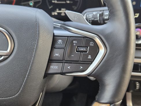 Used 2025 Lexus RX 350 Premium w/ Accessory Package (Z1) FWD image 22