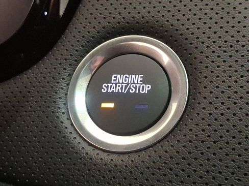 Certified 2025 Cadillac XT5 Premium Luxury image 27