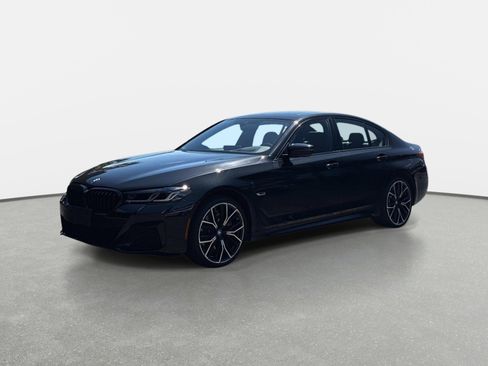 Used 2023 BMW 530e w/ M Sport Package RWD image 7