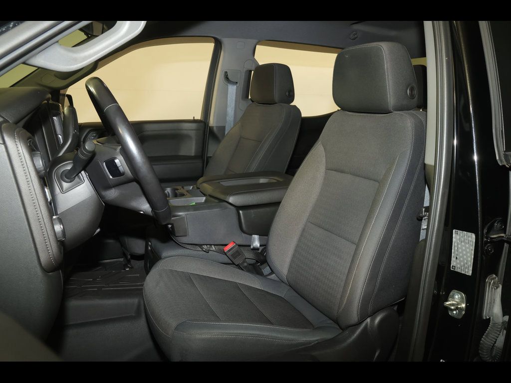 Used 2019 Chevrolet Silverado 1500 LT w/ All-Star Edition AWD/4WD image 2