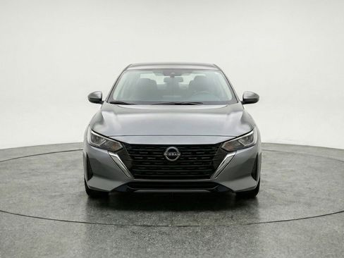 Used 2025 Nissan Sentra SV FWD image 2
