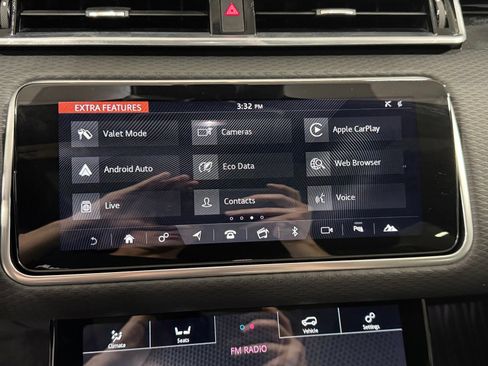 Used 2020 Land Rover Range Rover Velar R-Dynamic S AWD/4WD image 28