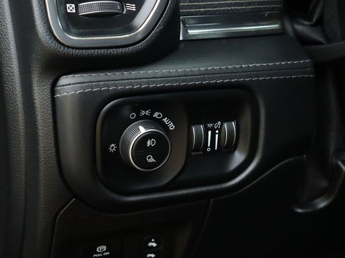 Used 2021 RAM 1500 Limited image 10