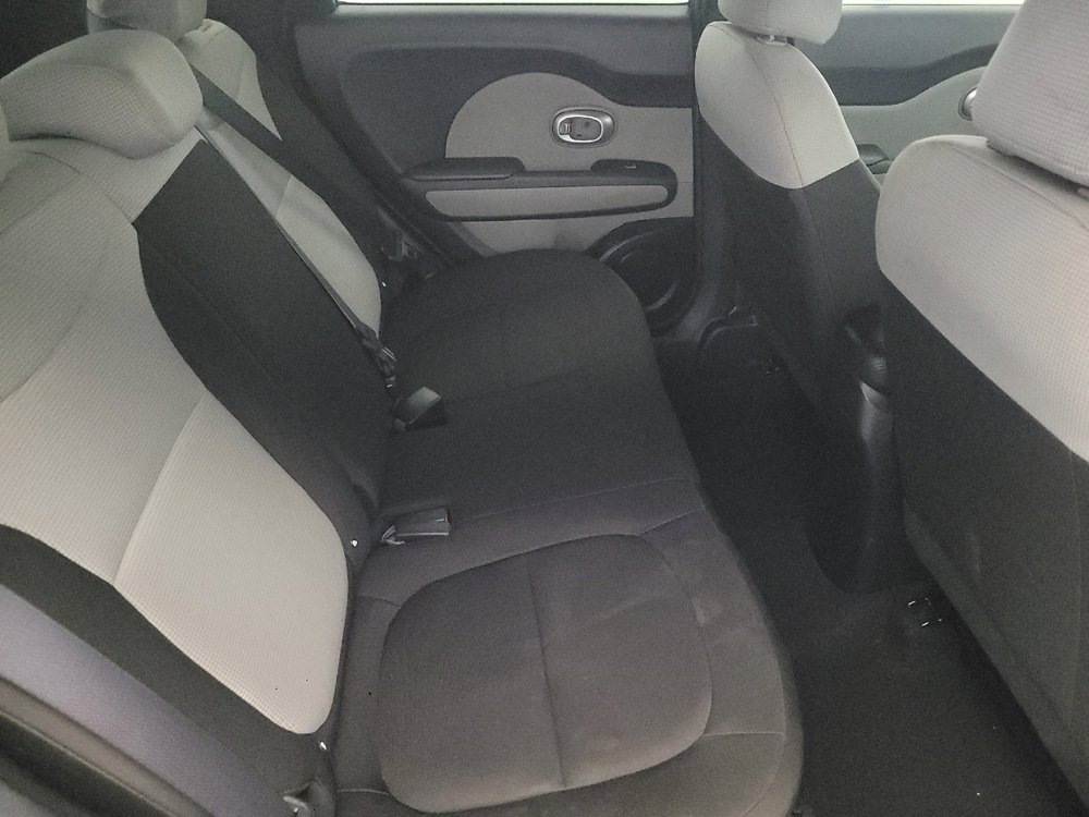 Used 2018 Kia Soul FWD image 19