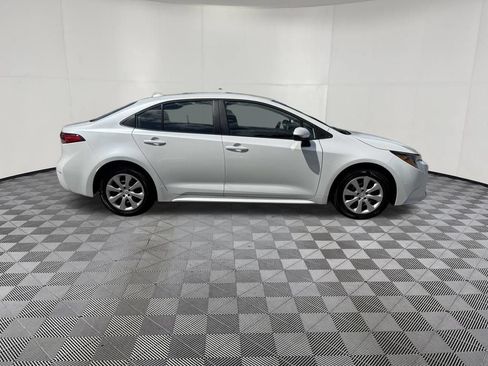 Used 2026 Toyota Corolla LE FWD image 4
